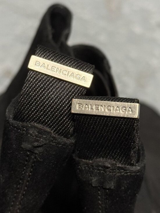 BALENCIAGA Black Suede Leather Chelsea Boots main image 5